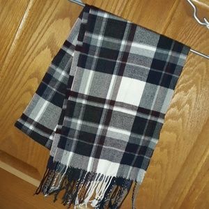 Plaid scarf